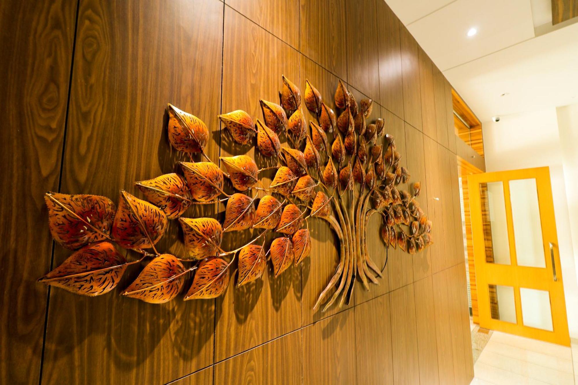 Hotel Grand Darshan Vadodara Bagian luar foto